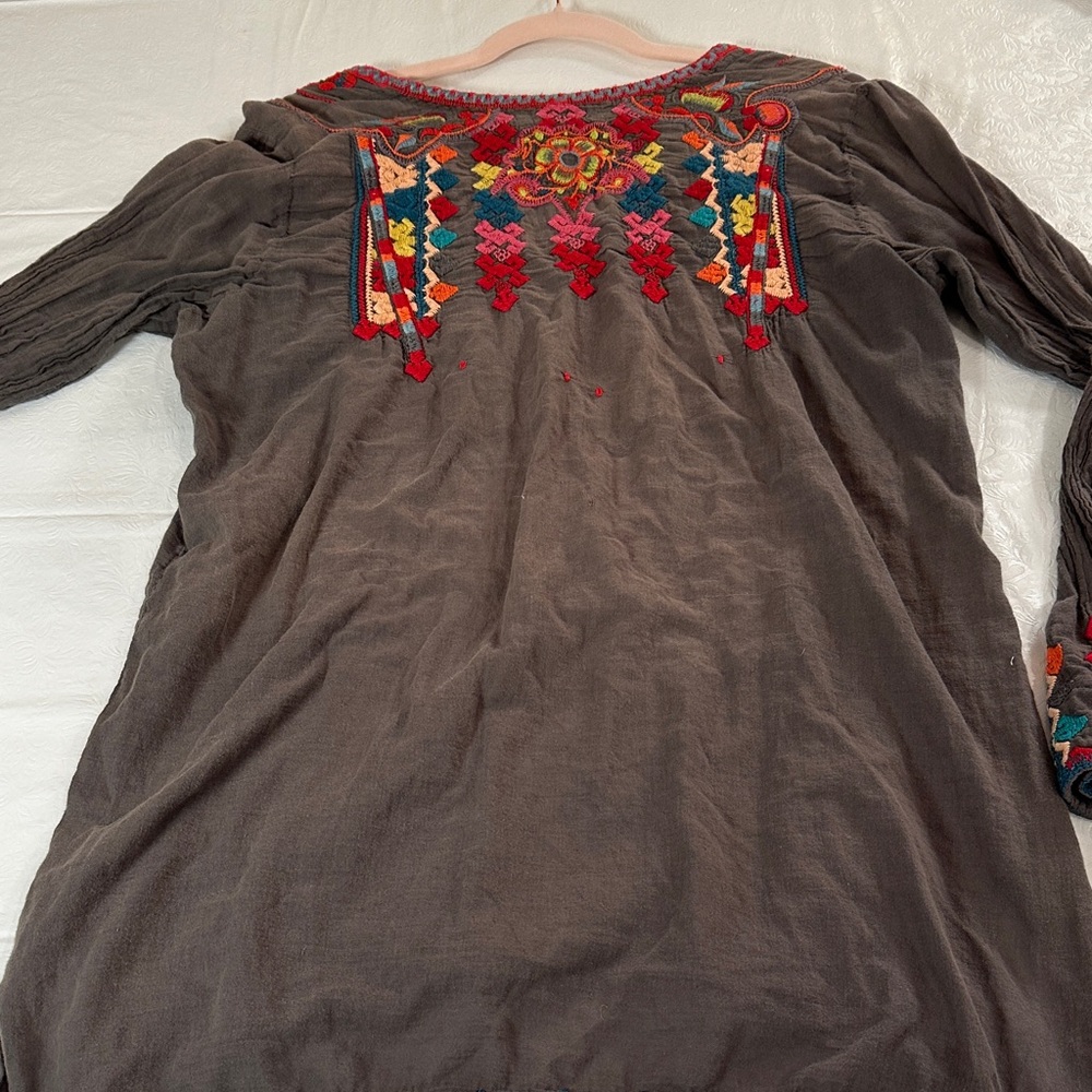 Embroidered Gray Top with Multicolor Accents - Picture 8 of 11